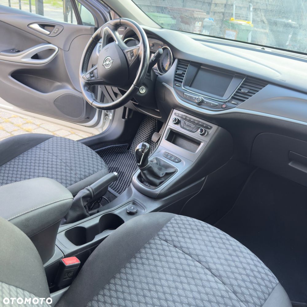 Opel Astra 1.6 CDTI Dynamic - 12