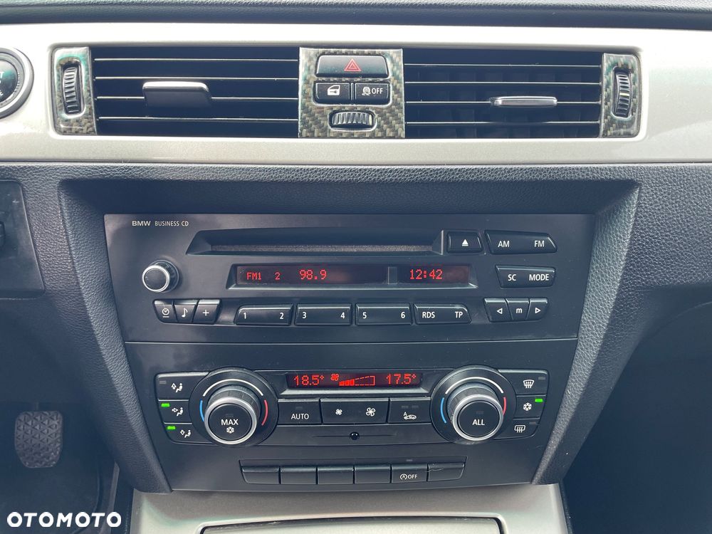 BMW Seria 3 - 26