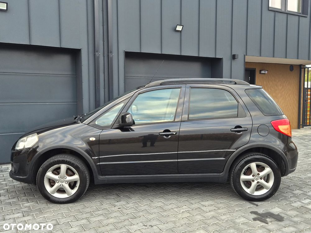 Suzuki SX4 1.6 GS / Premium 4WD - 26