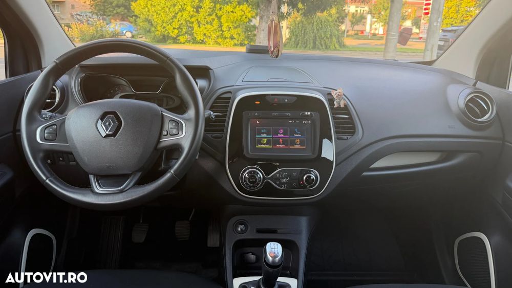 Renault Captur TCe Zen - 36