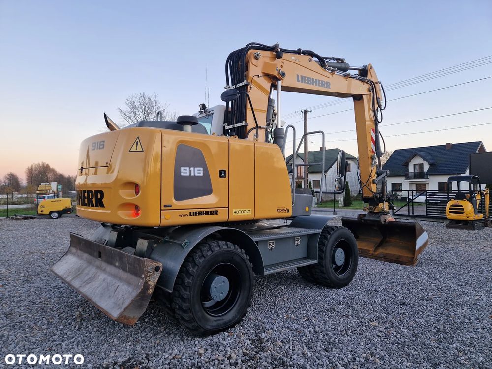 Liebherr A916 - 4