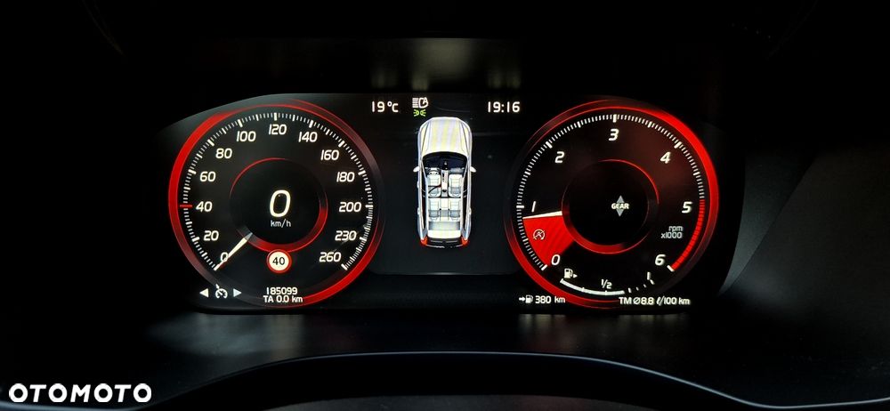 Volvo XC 60 D3 R-Design - 19