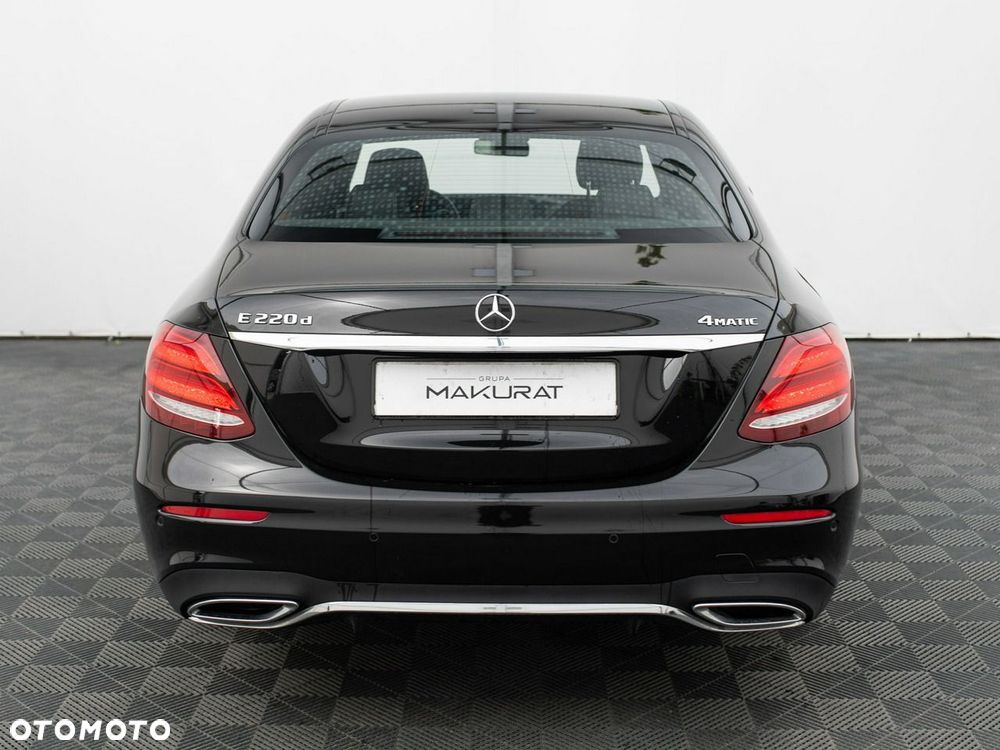 Mercedes-Benz Klasa E 220 d 4-Matic - 9