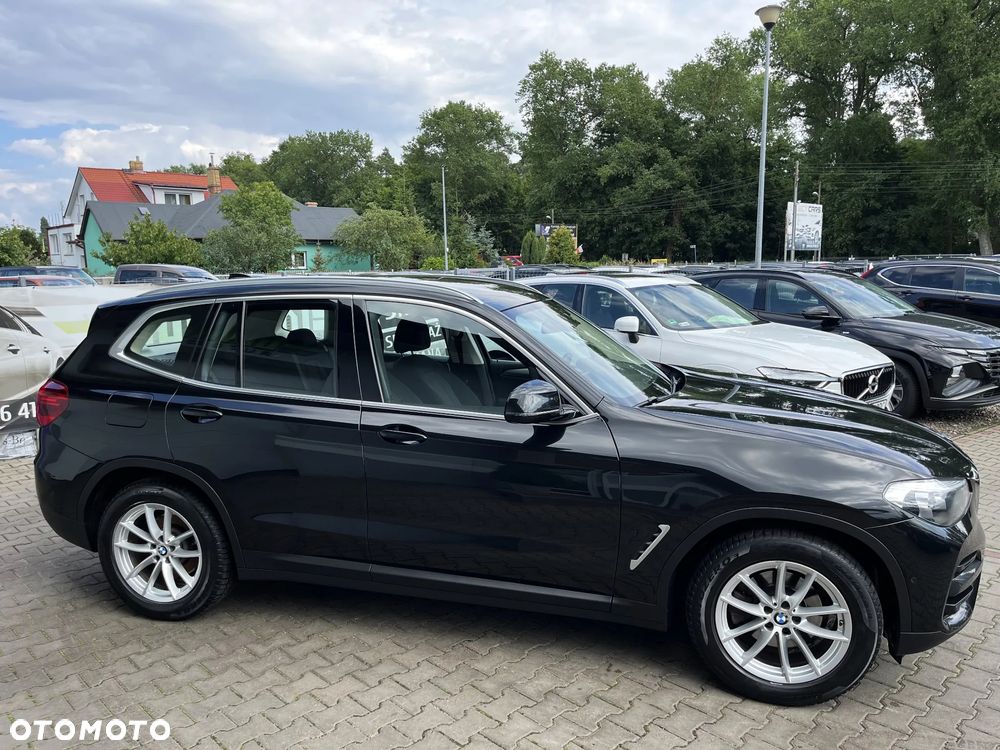 BMW X3 sDrive18d Advantage - 12