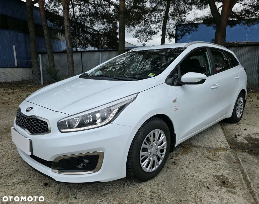 Kia Ceed - 1