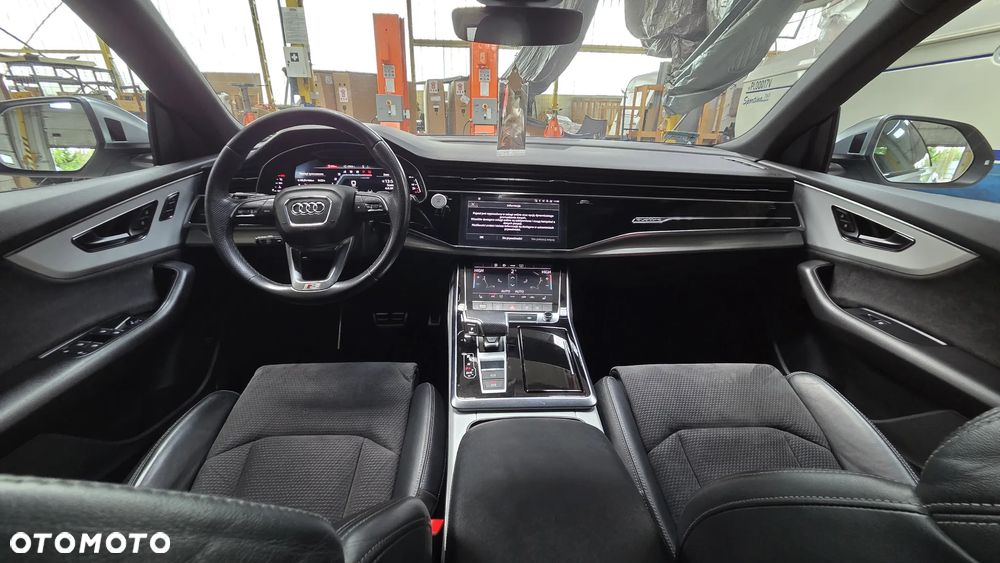 Audi SQ8 - 15