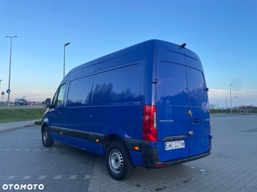 Mercedes-Benz Sprinter - 6