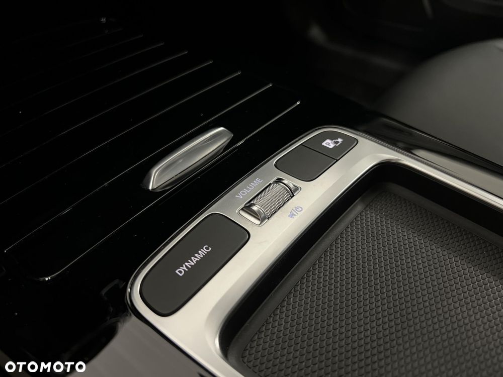 Mercedes-Benz Klasa A 180 Progressive 7G-DCT - 31