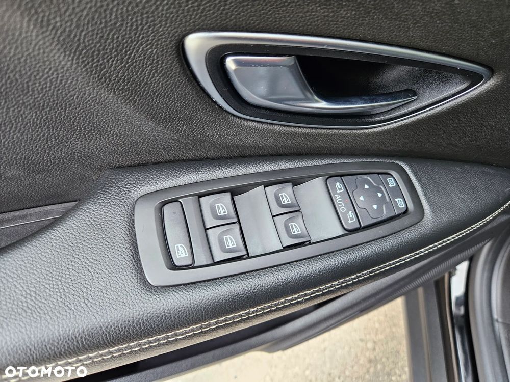 Renault Scenic ENERGY TCe 130 INTENS - 22
