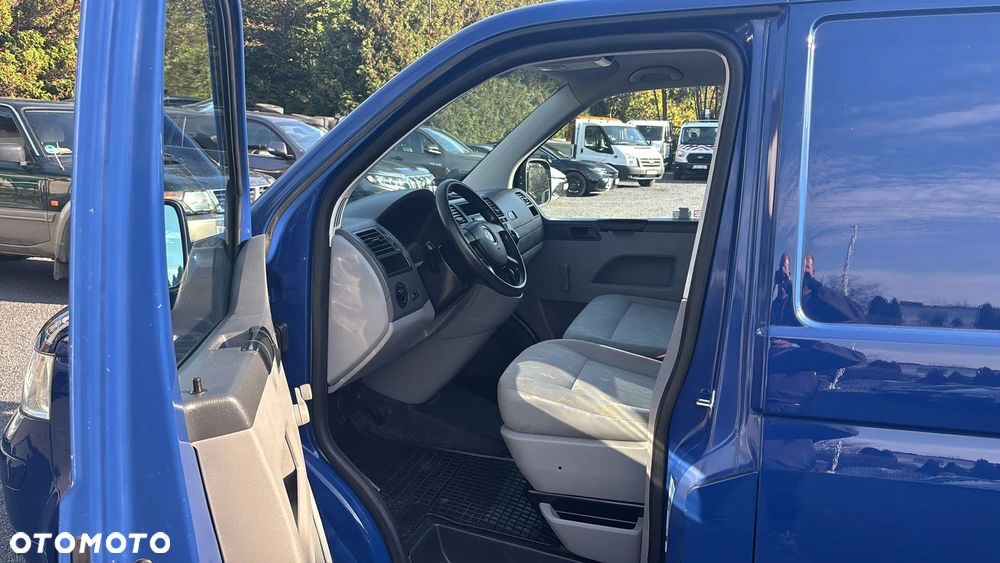 Volkswagen Transporter T5 - 5