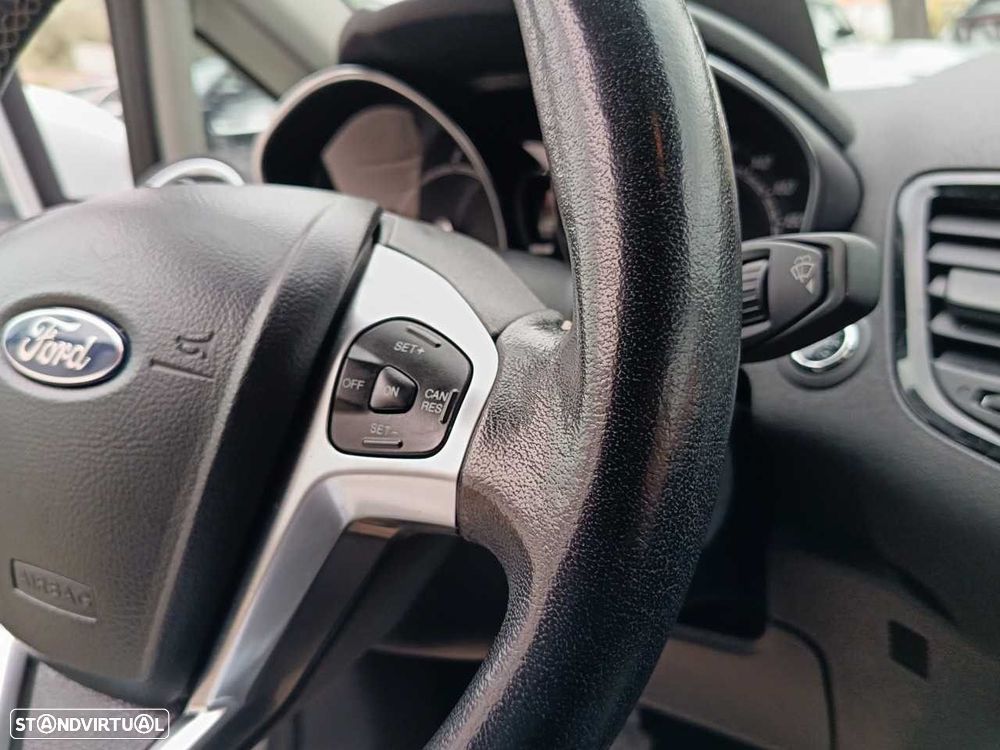 Ford Fiesta 1.5 TDCi Titanium - 15