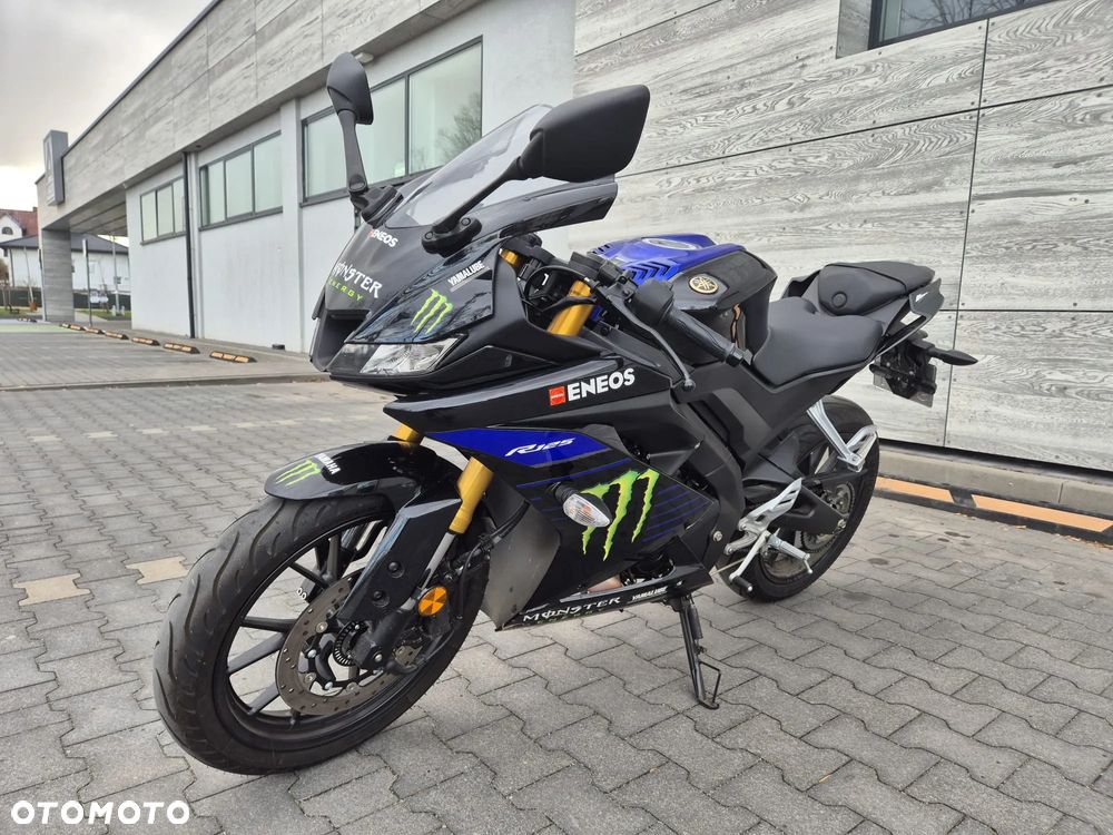 Yamaha YZF - 3