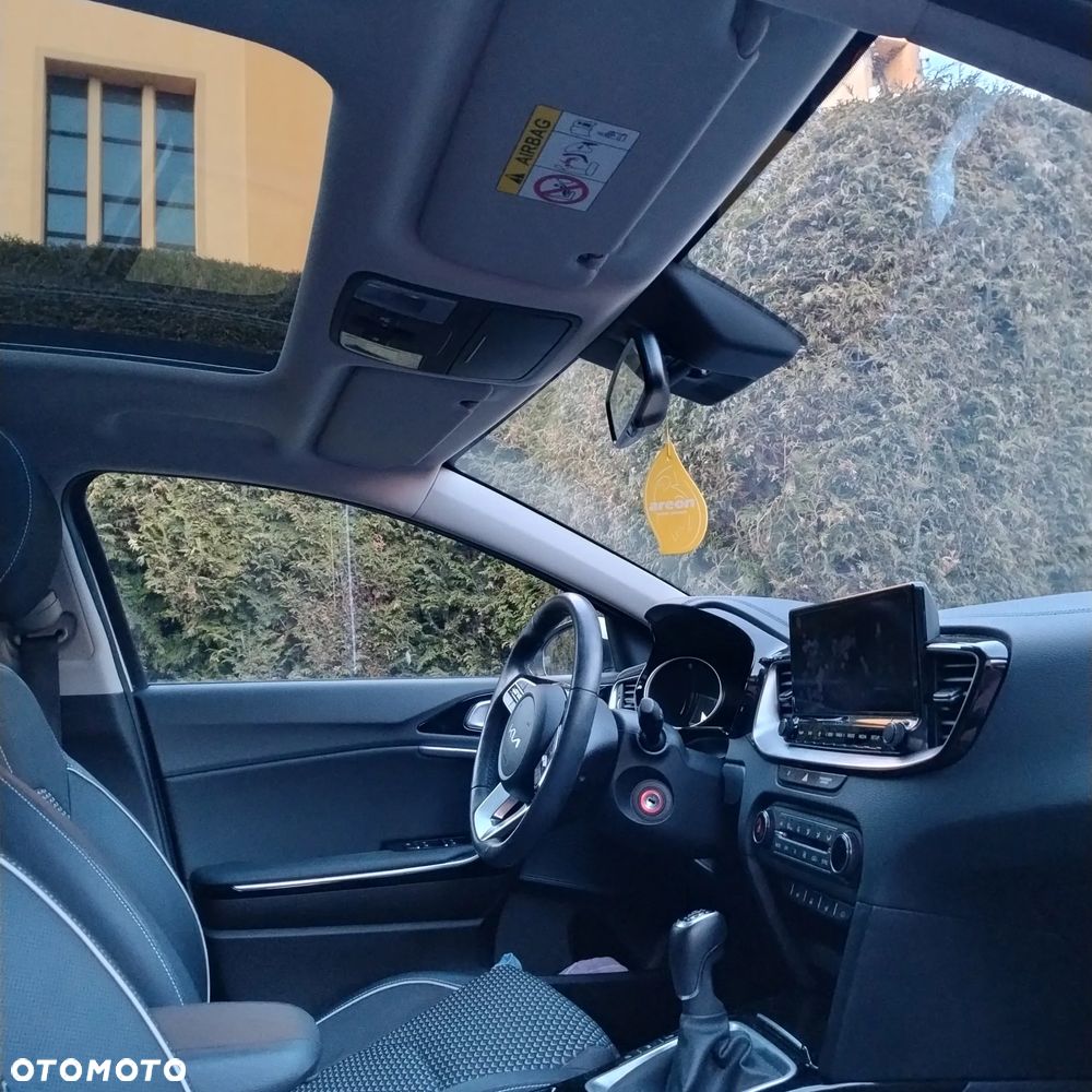 Kia Ceed 1.5 T-GDI Business Line - 11