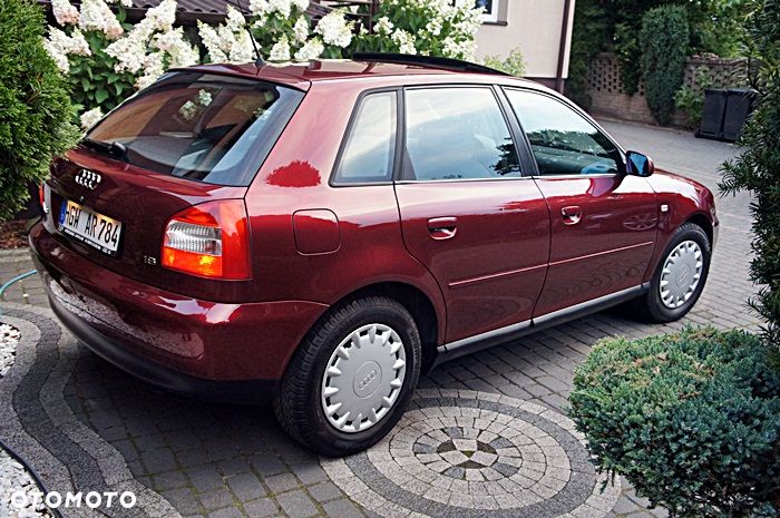 Audi A3 Sportback 1.8 Attraction - 13