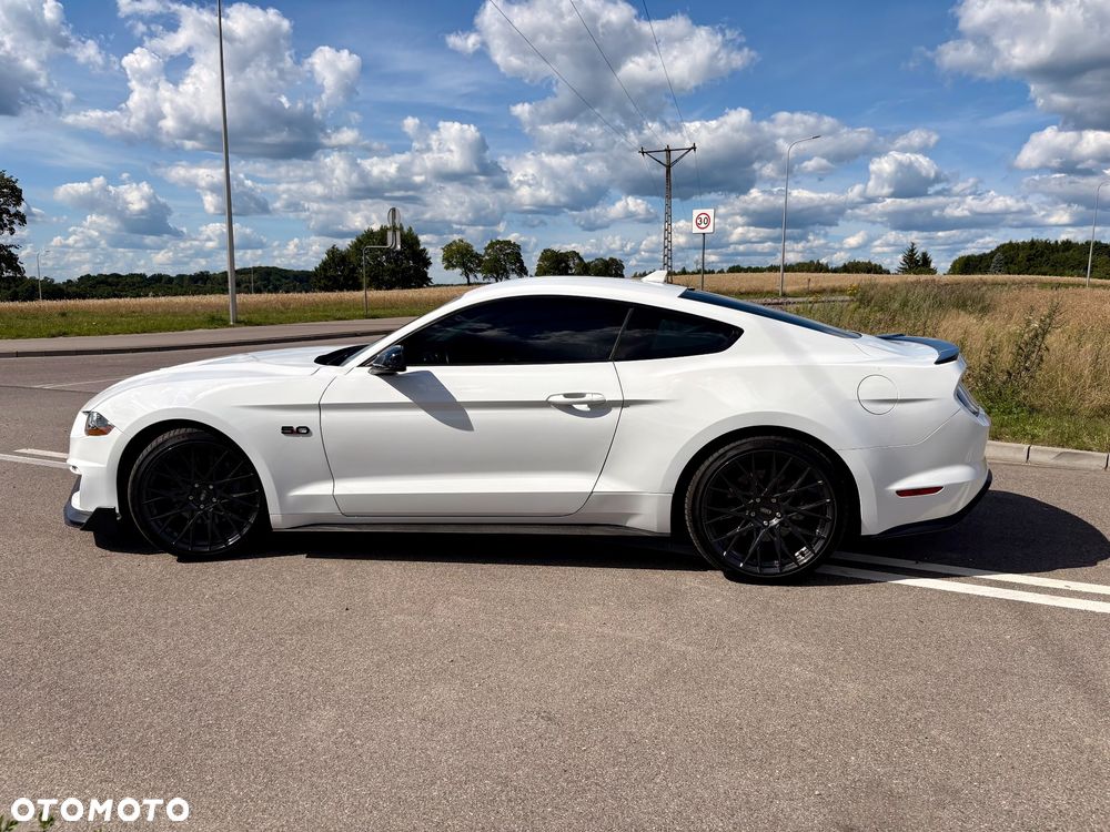 Ford Mustang - 35