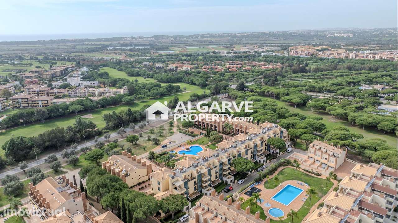 Fabuloso apartamento T4 Duplex junto ao Golfe em Vilamoura, Algarve - Grande imagem: 4/44