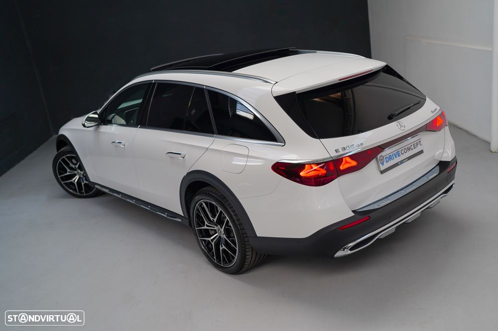 Mercedes-Benz E 300 de 4Matic All-Terrain - 42