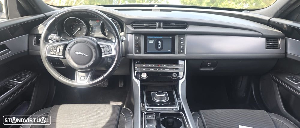 Jaguar XF Sportbrake 20d AWD Aut. R-Sport - 15