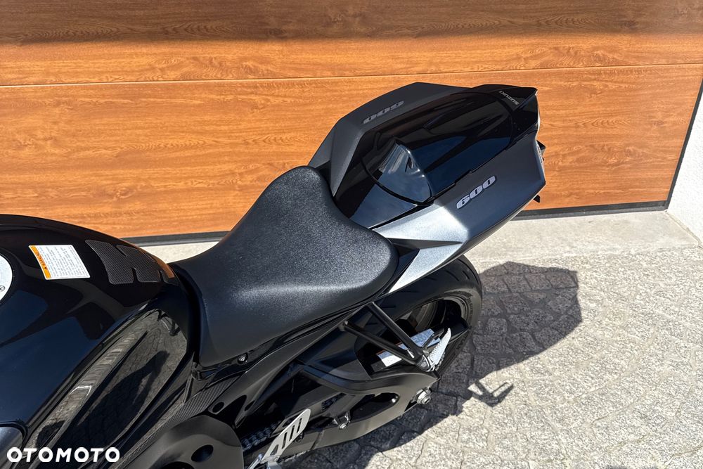 Suzuki GSX-R - 27