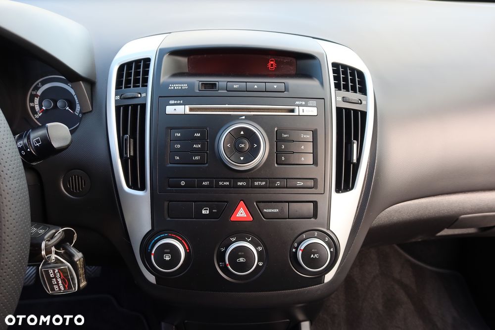 Kia Ceed Cee'd 1.4 L - 14