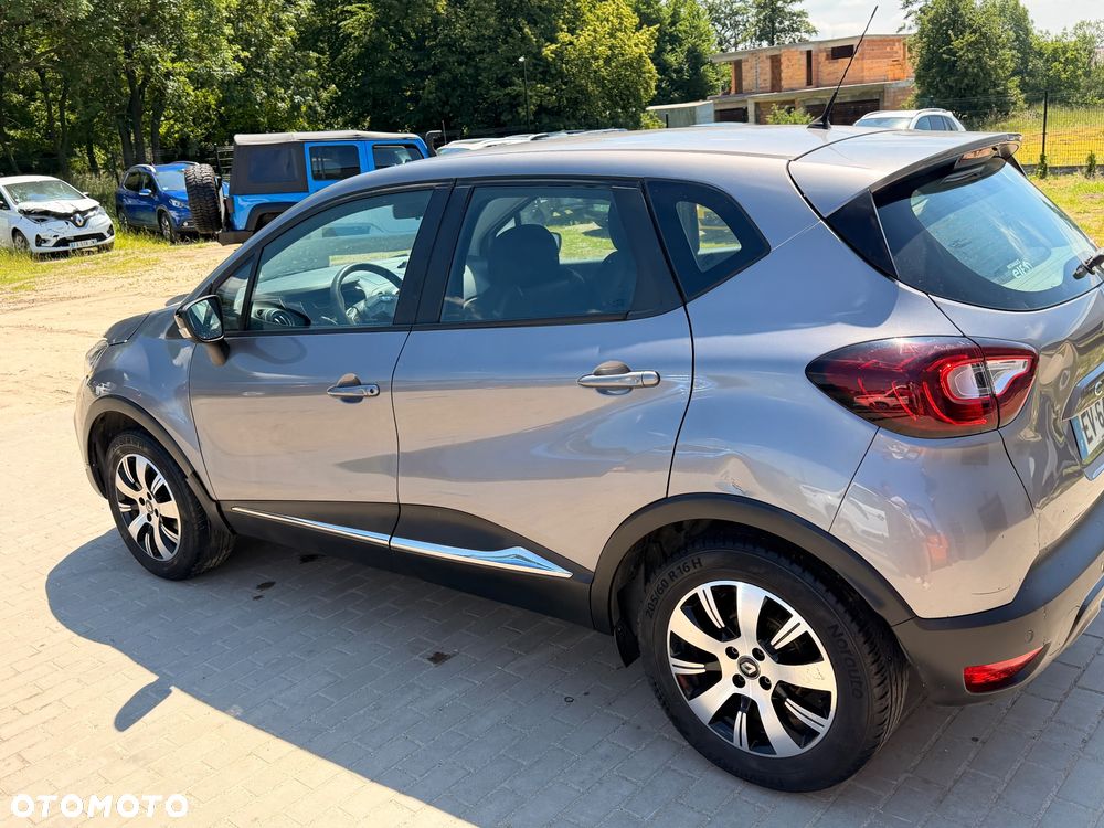 Renault Captur BLUE dCi 115 BUSINESS EDITION - 12