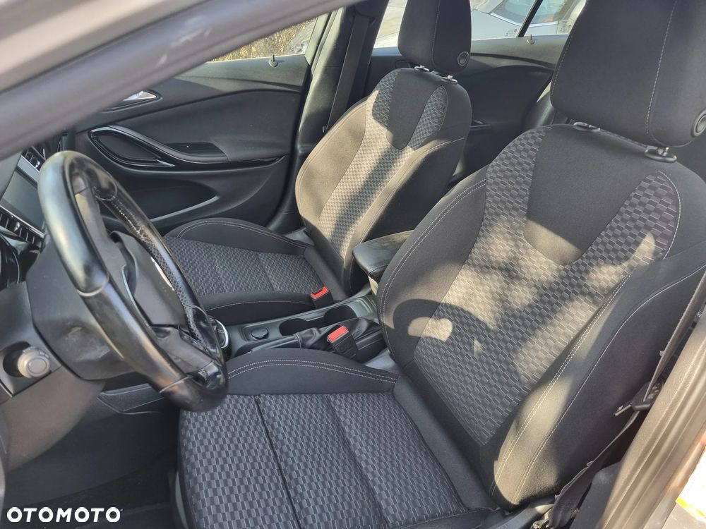 Opel Astra 1.6 CDTI Sports Tourer Active - 15