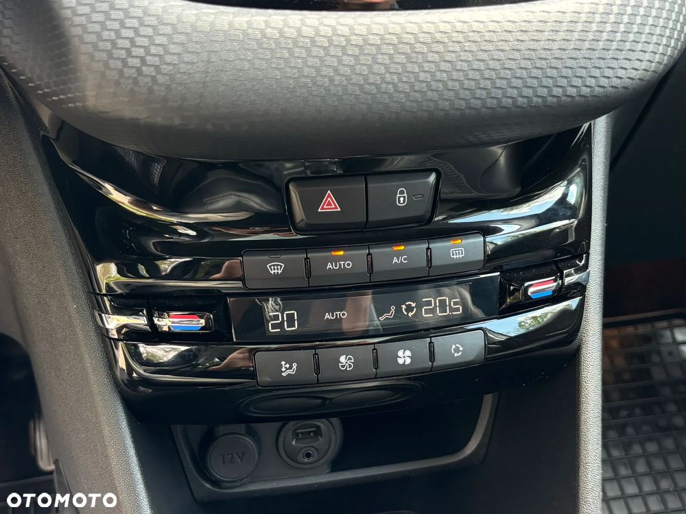 Peugeot 2008 1.6 VTi Allure - 14
