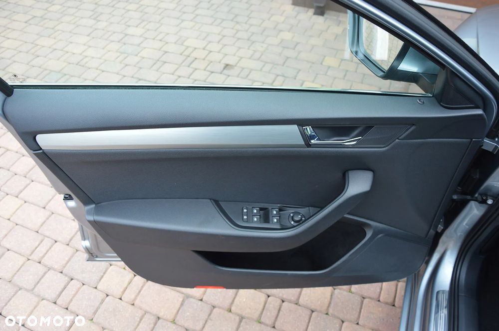 Skoda Superb 1.5 TSI ACT Ambition - 12