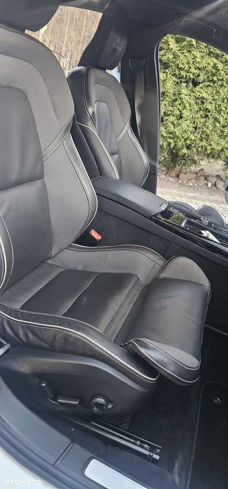 Volvo S60 T8 Twin Engine AWD Geartronic RDesign - 24