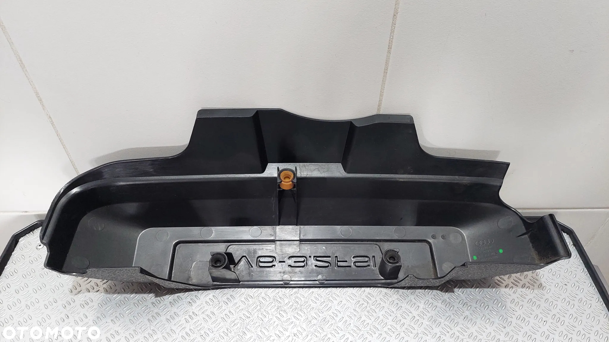 OSŁONA SILNIKA GÓRNA AUDI A6 C6 3,2 V6 FSI R2005 NR 06E103925H - 3