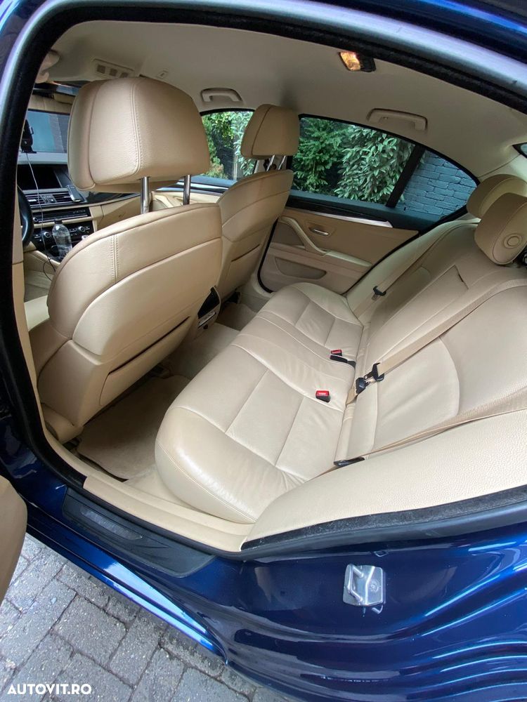 BMW Seria 5 530d xDrive - 10
