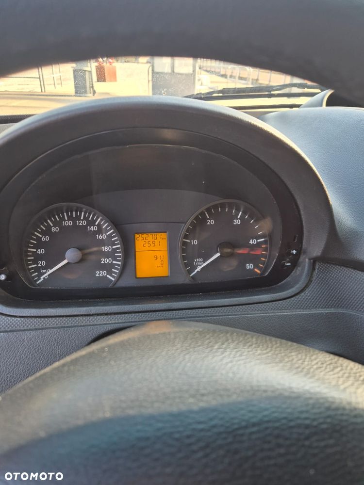 Mercedes-Benz Vito - 6
