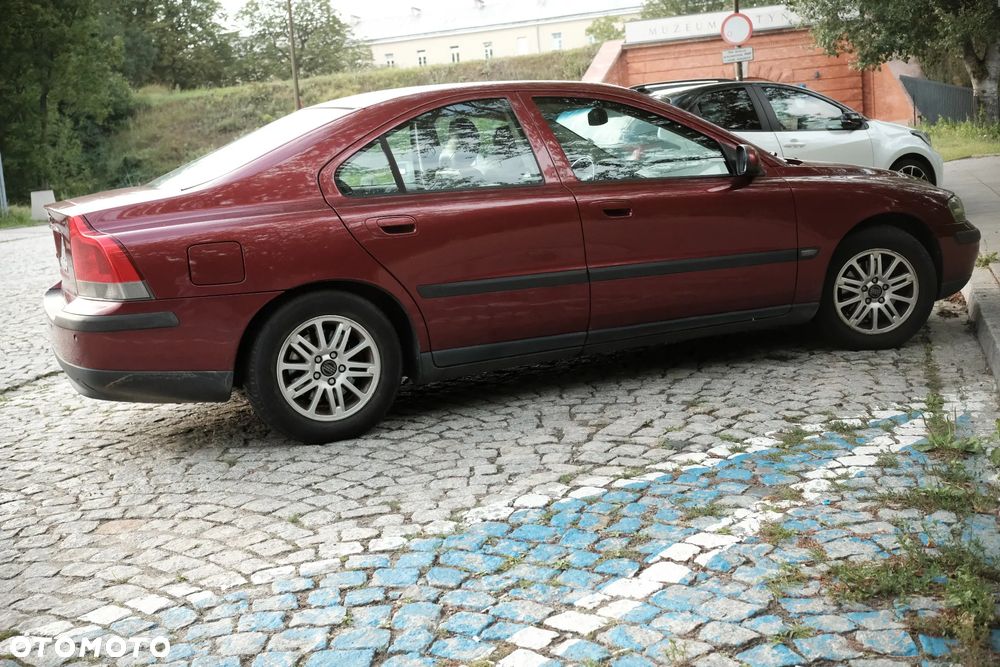 Volvo S60 2.4 - 6