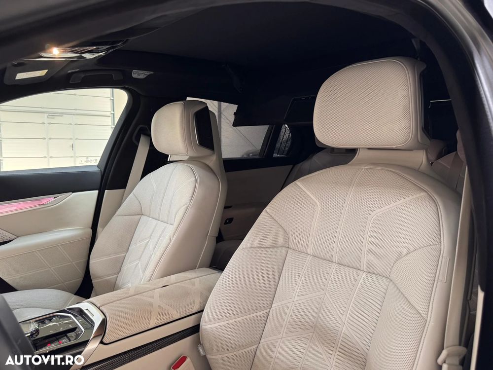 BMW M7 M760e xDrive AT PHEV - 22