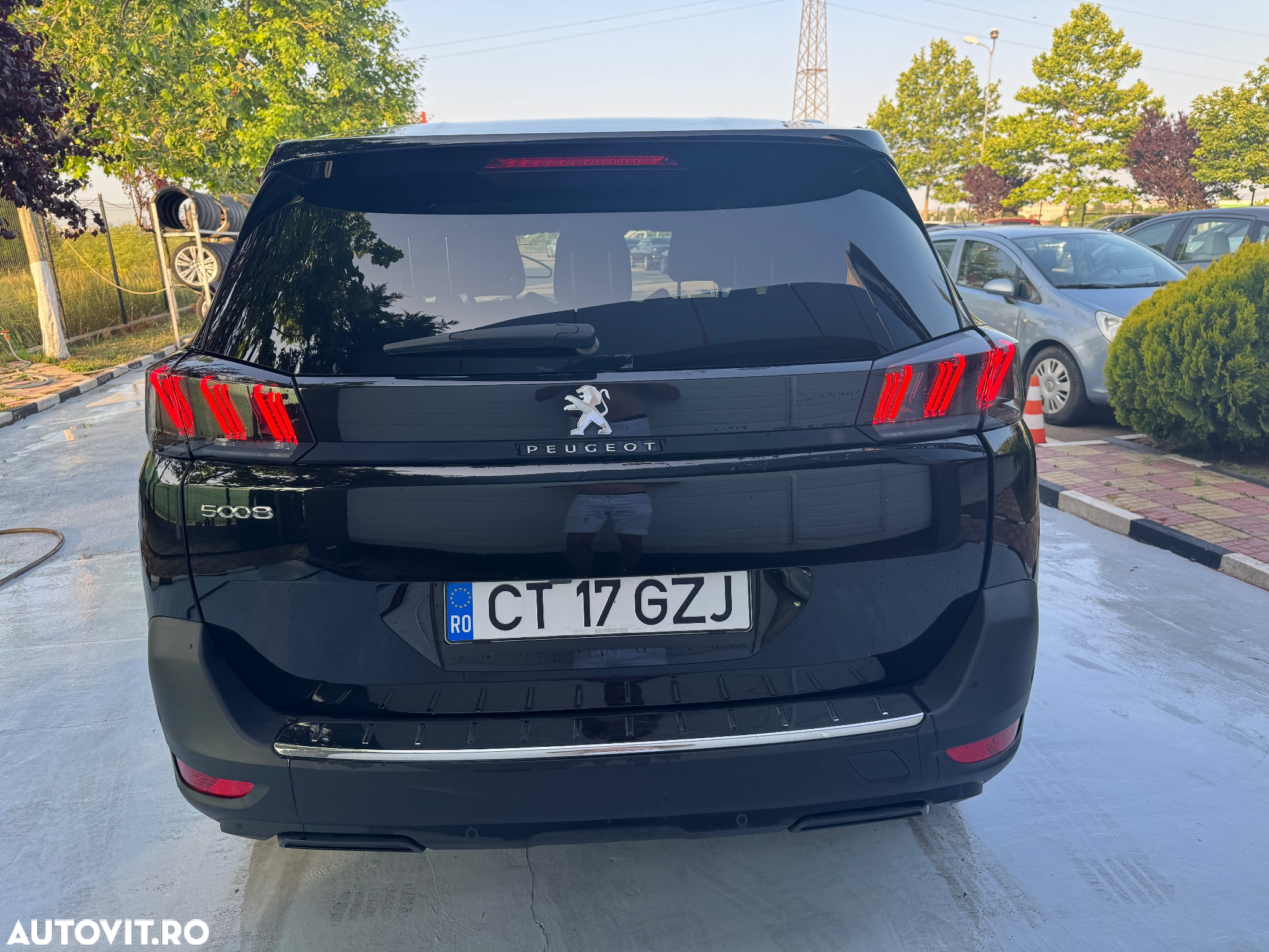Peugeot 5008 1.2L 136 e-DCS6 MHEV Allure Pack - 20