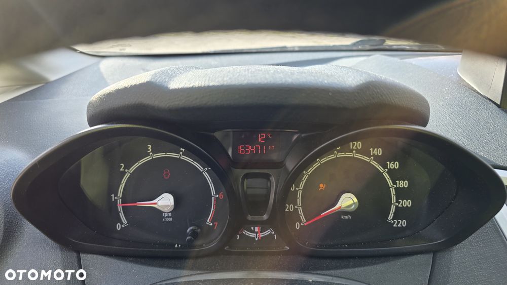 Ford Fiesta 1.25 Gold X - 28