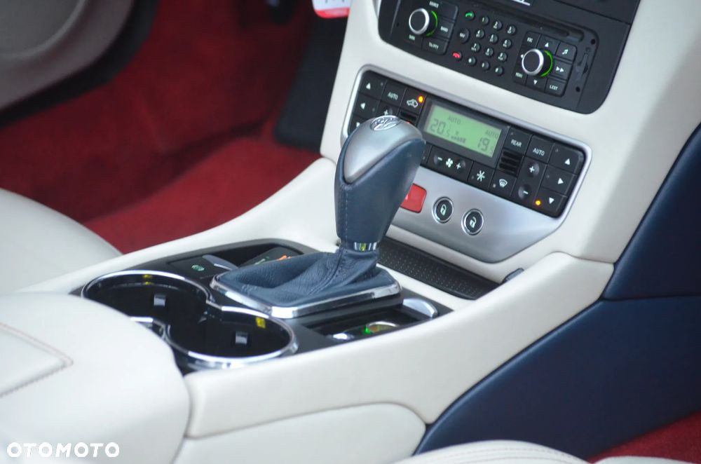 Maserati GranCabrio Sport - 25
