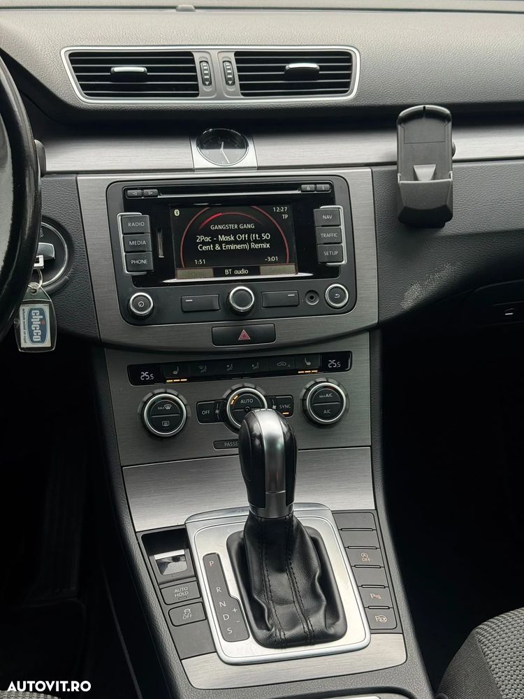 Volkswagen Passat Variant 1.6 TDI BlueMotion Technology DSG Comfortline - 37