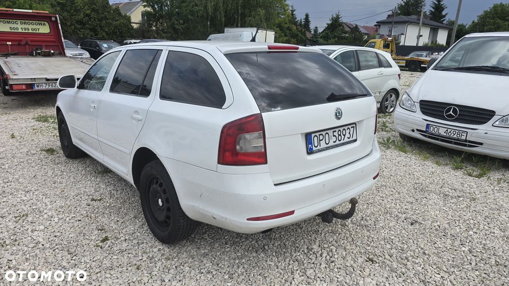 Skoda Octavia 2.0 TDI DPF Elegance - 10