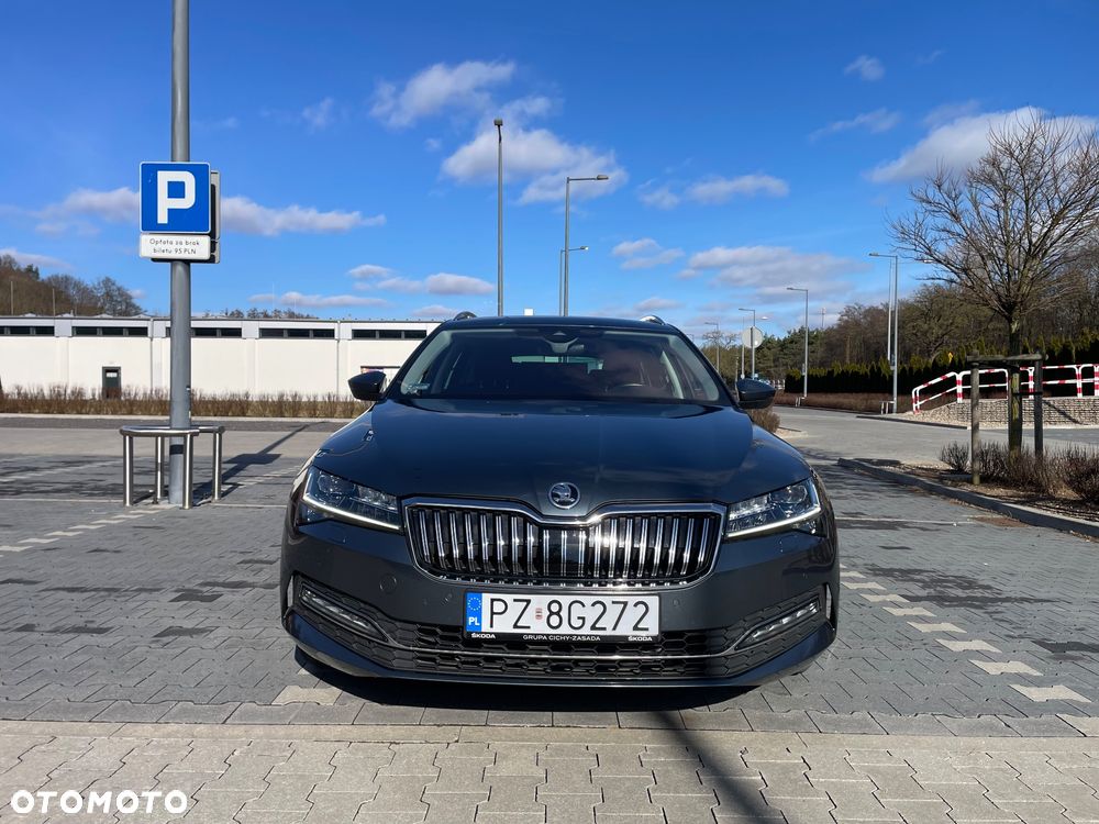 Skoda Superb 2.0 TDI SCR 4x4 Style DSG - 10