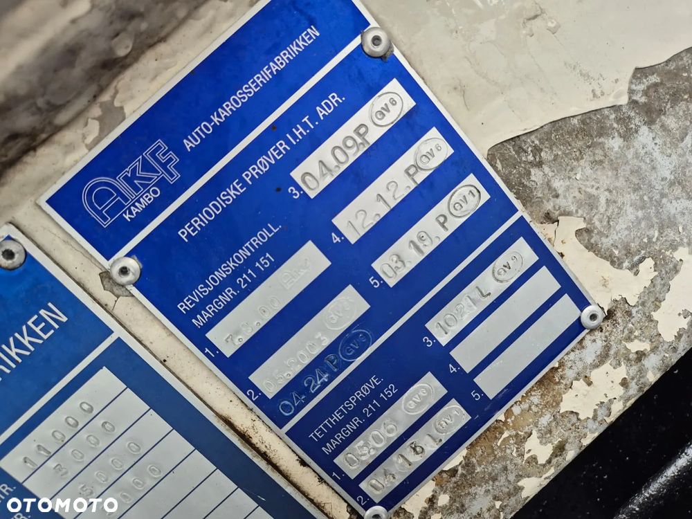 MAN TGS 18.360 / CYSTERNA / PALIWA + OLEJE / ADR / EURO 5 / 11M3 / 3 KOMORY / KABINA SYPIALNIANA / 1WŁ - 20