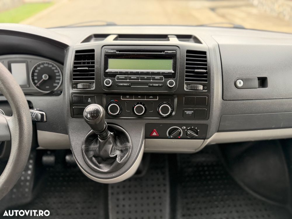 Volkswagen Transporter - 14