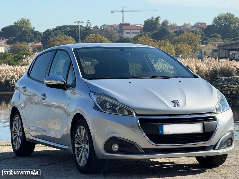 Peugeot 208 1.2 PureTech Style - 2