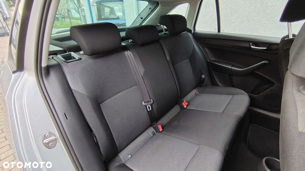 Skoda RAPID 1.0 TSI Ambition - 20