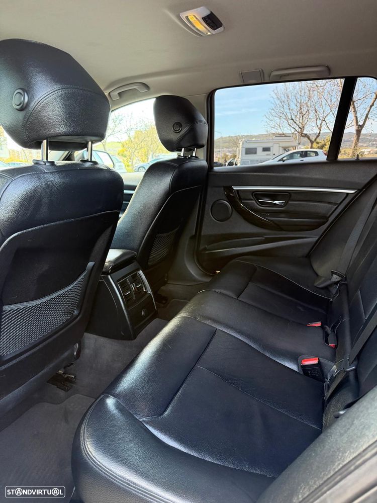 BMW 320 d Auto Line Luxury - 5