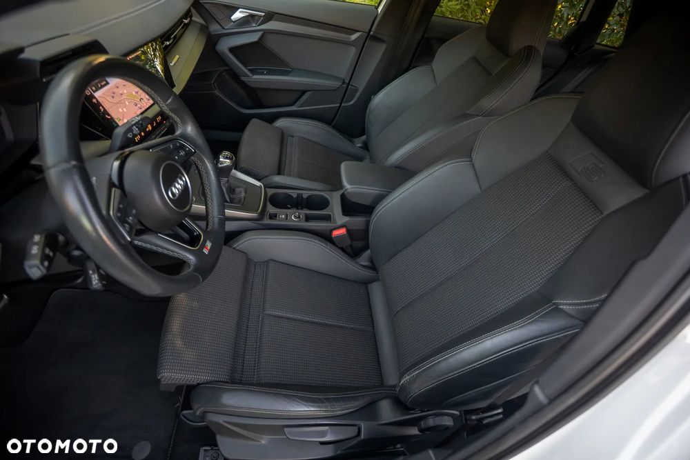 Audi A3 Sportback 35 TDI S line - 13