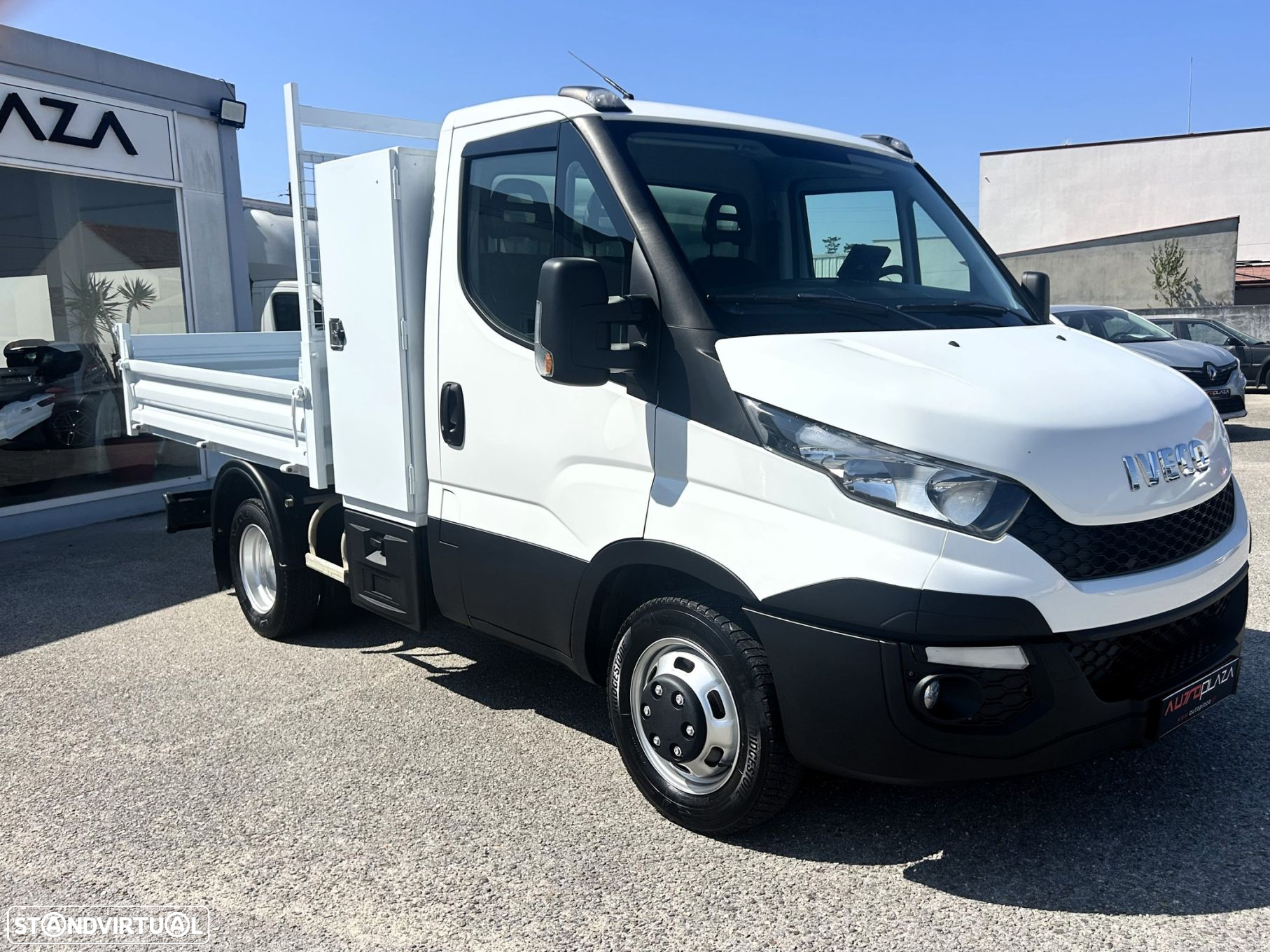 Iveco Daily 35C13 RODADO DUPLO BASCULANTE - 3