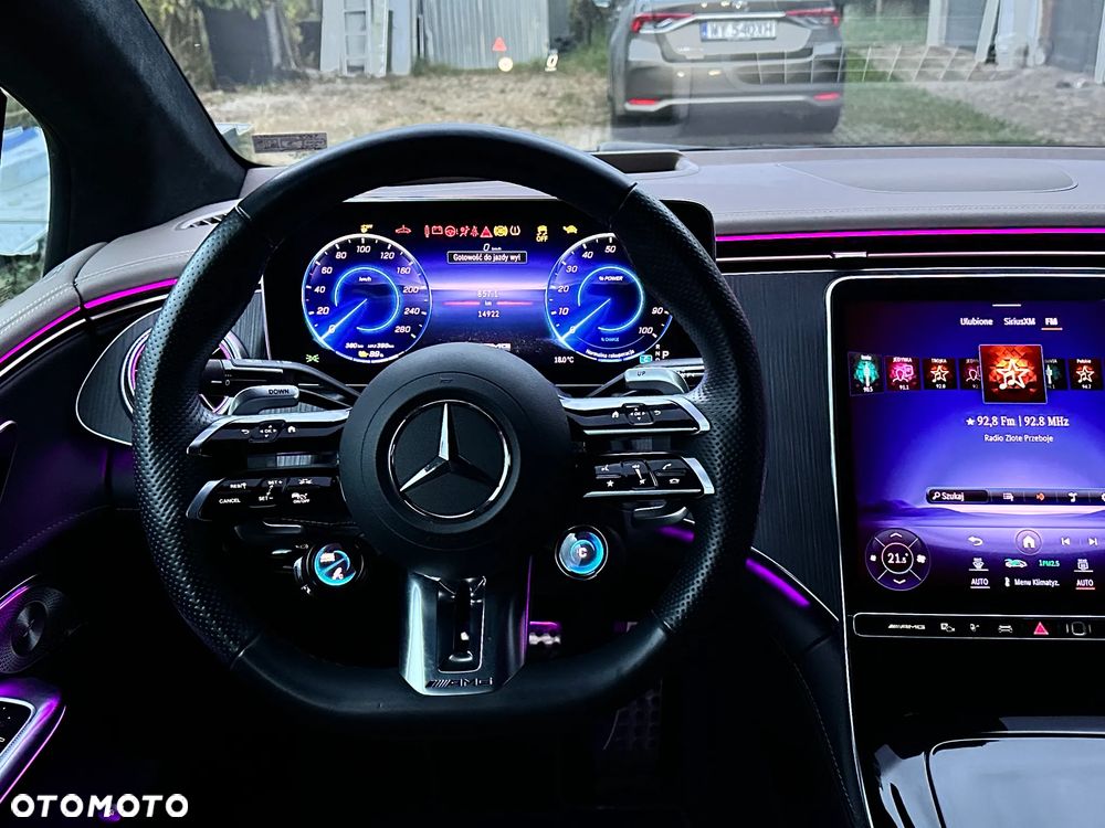 Mercedes-Benz EQE - 7