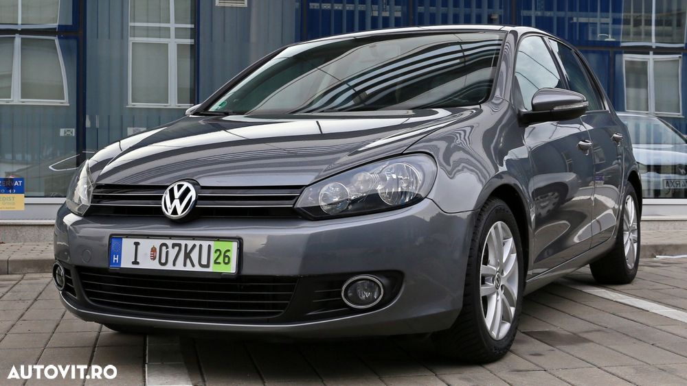 Volkswagen Golf 2.0 TDI Highline - 1