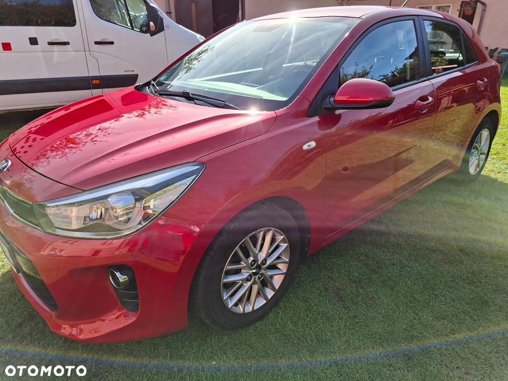 Kia Rio - 10